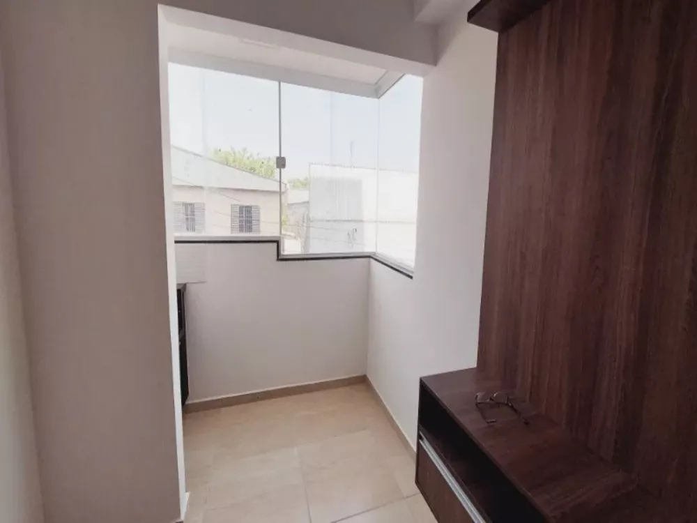 Apartamento à venda com 2 quartos, 43m² - Foto 2