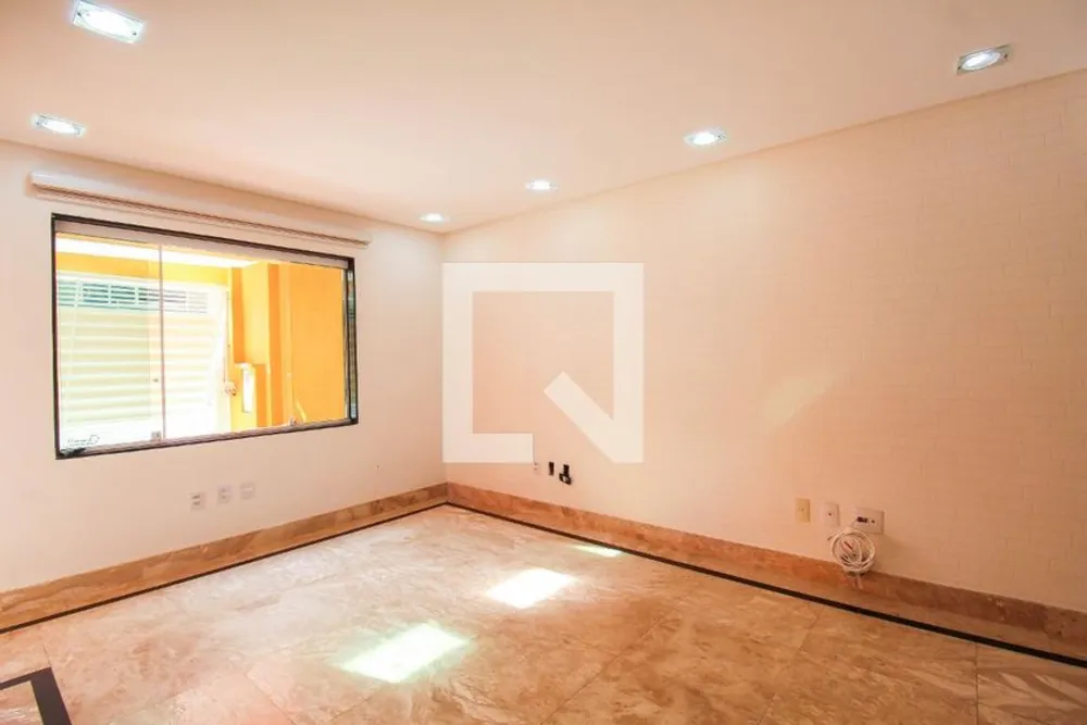 Casa, 3 quartos, 300 m² - Foto 1