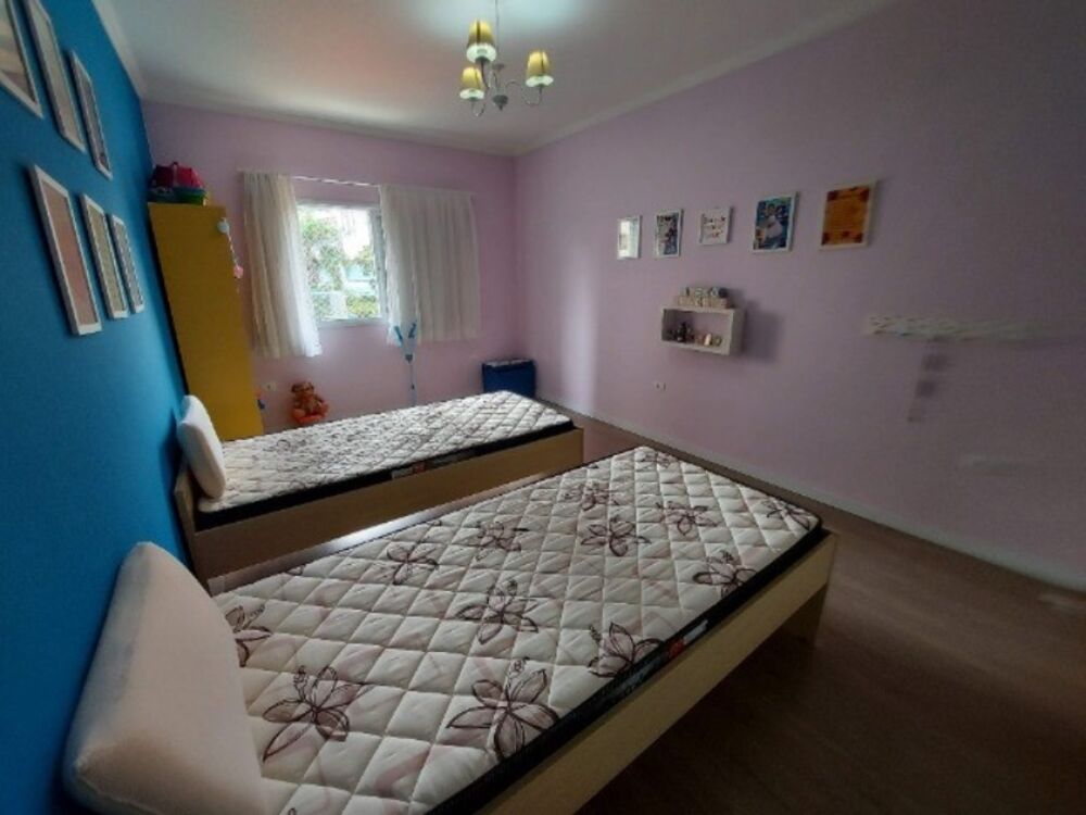 Casa, 4 quartos, 270 m² - Foto 2