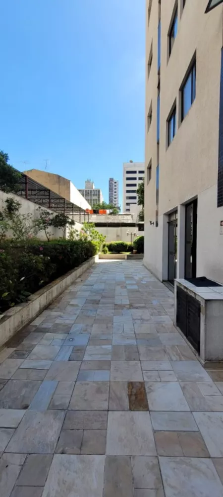 Apartamento à venda com 1 quarto, 40m² - Foto 16