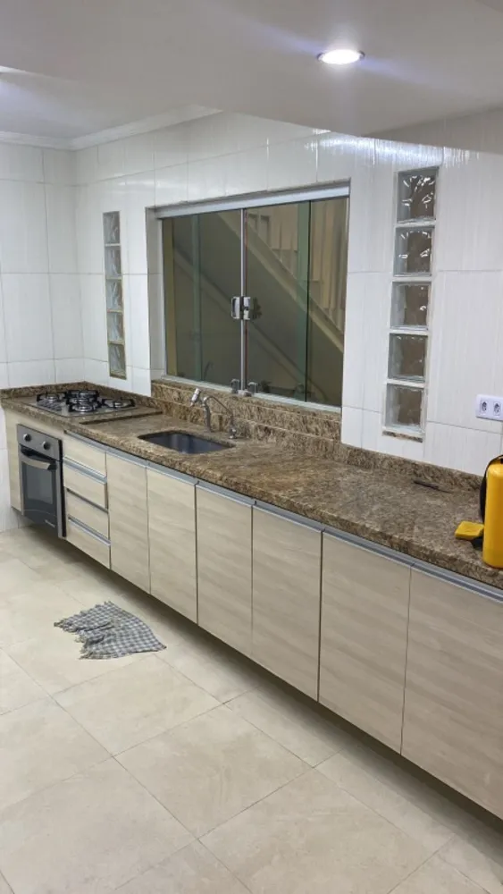 Casa, 3 quartos, 240 m² - Foto 3