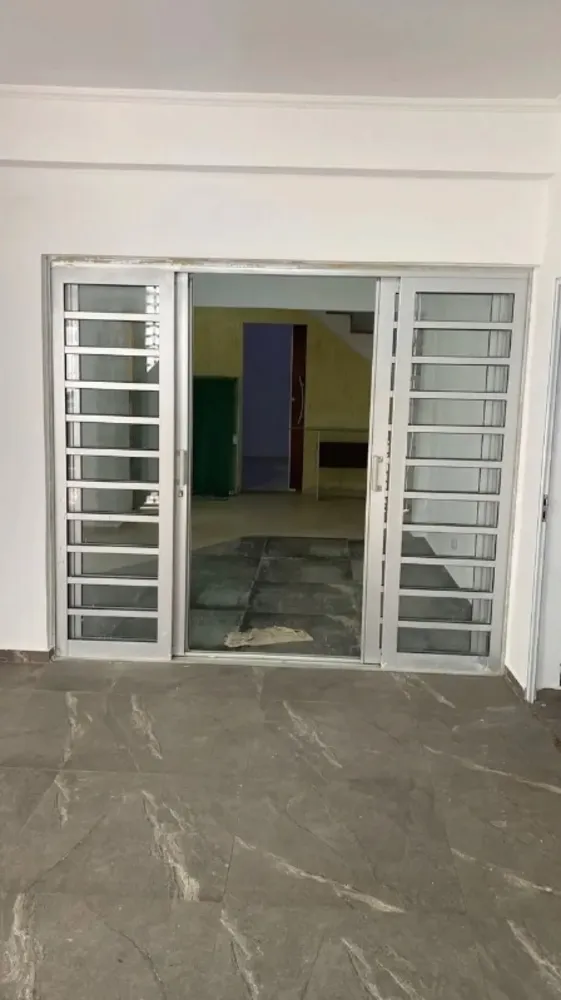 Casa, 3 quartos, 240 m² - Foto 3