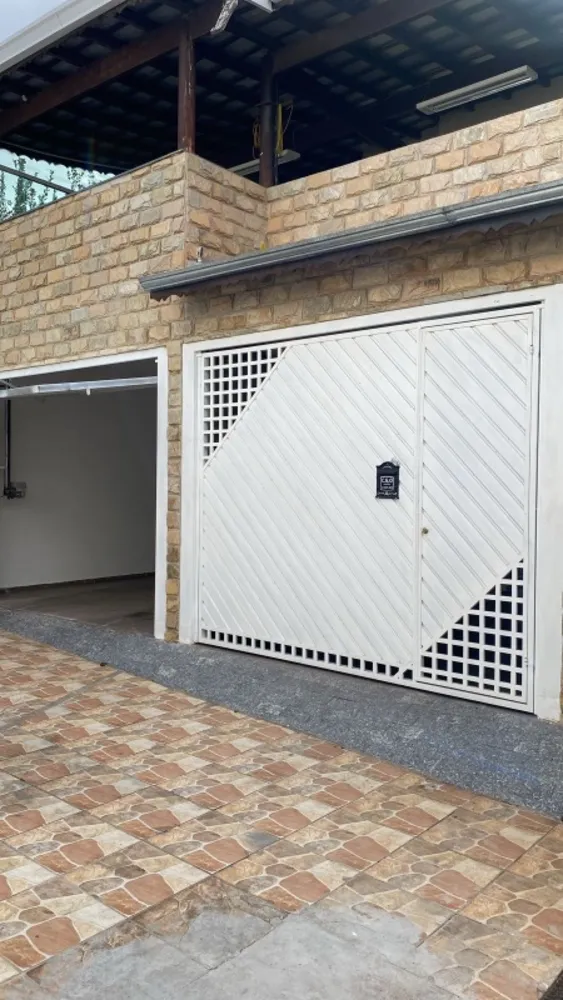 Casa, 3 quartos, 240 m² - Foto 1