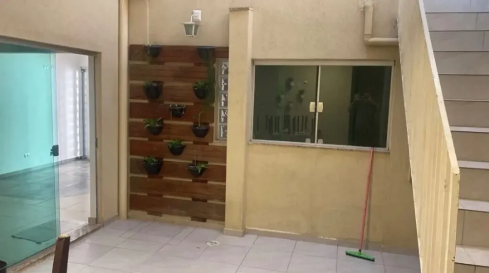 Casa, 3 quartos, 240 m² - Foto 4
