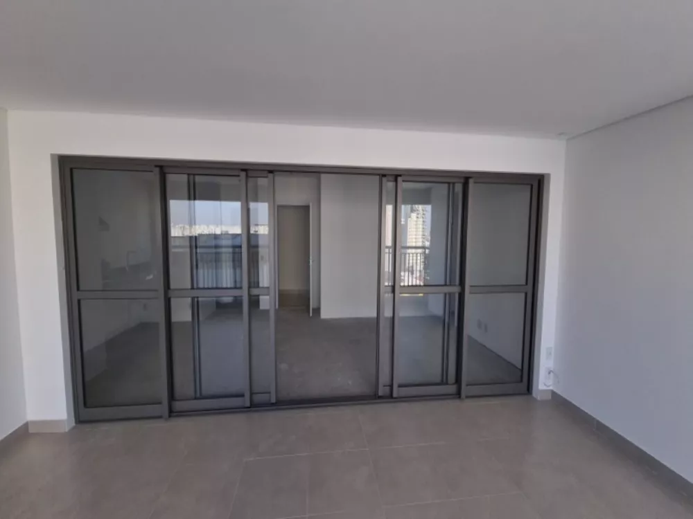 Apartamento à venda com 3 quartos, 159m² - Foto 4