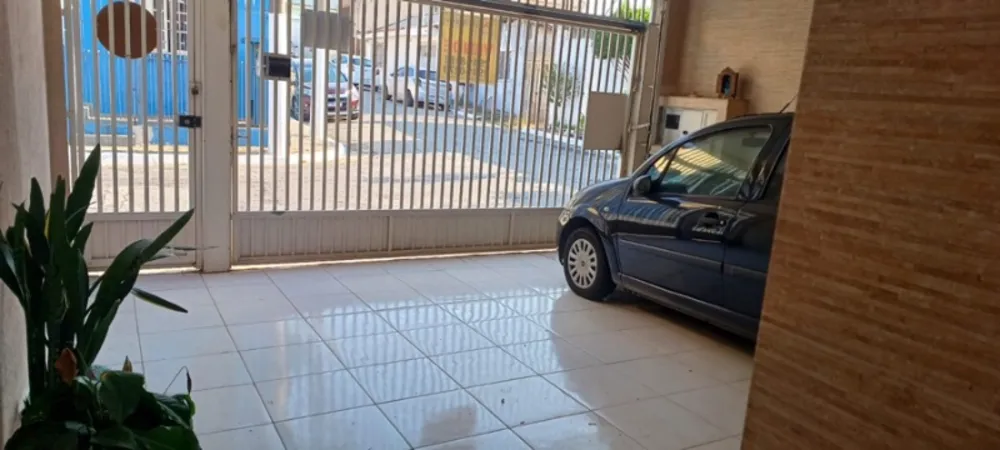 Casa, 2 quartos, 180 m² - Foto 1