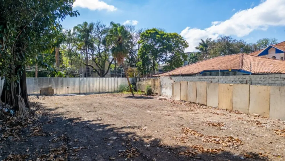 Loteamento e Condomínio, 635 m² - Foto 1