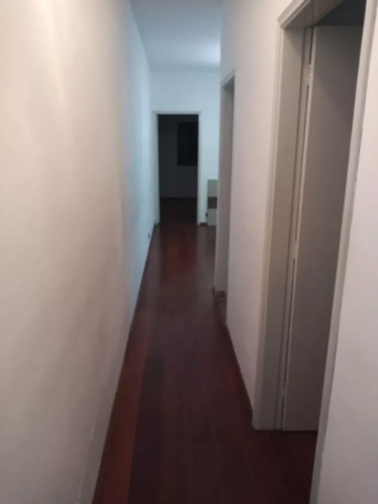 Casa à venda com 2 quartos, 100m² - Foto 2