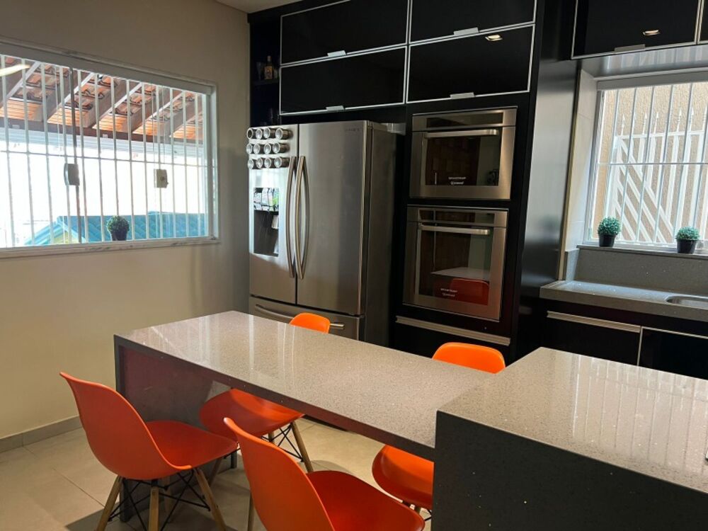 Casa à venda com 3 quartos, 272m² - Foto 20