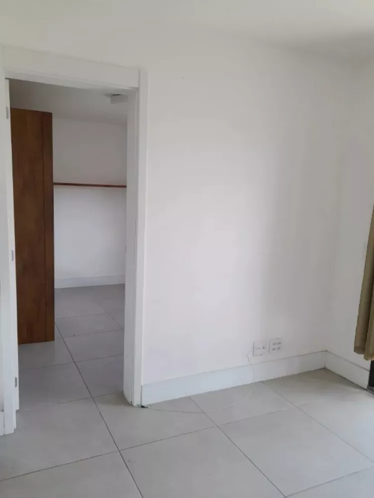 Apartamento à venda com 1 quarto, 37m² - Foto 4