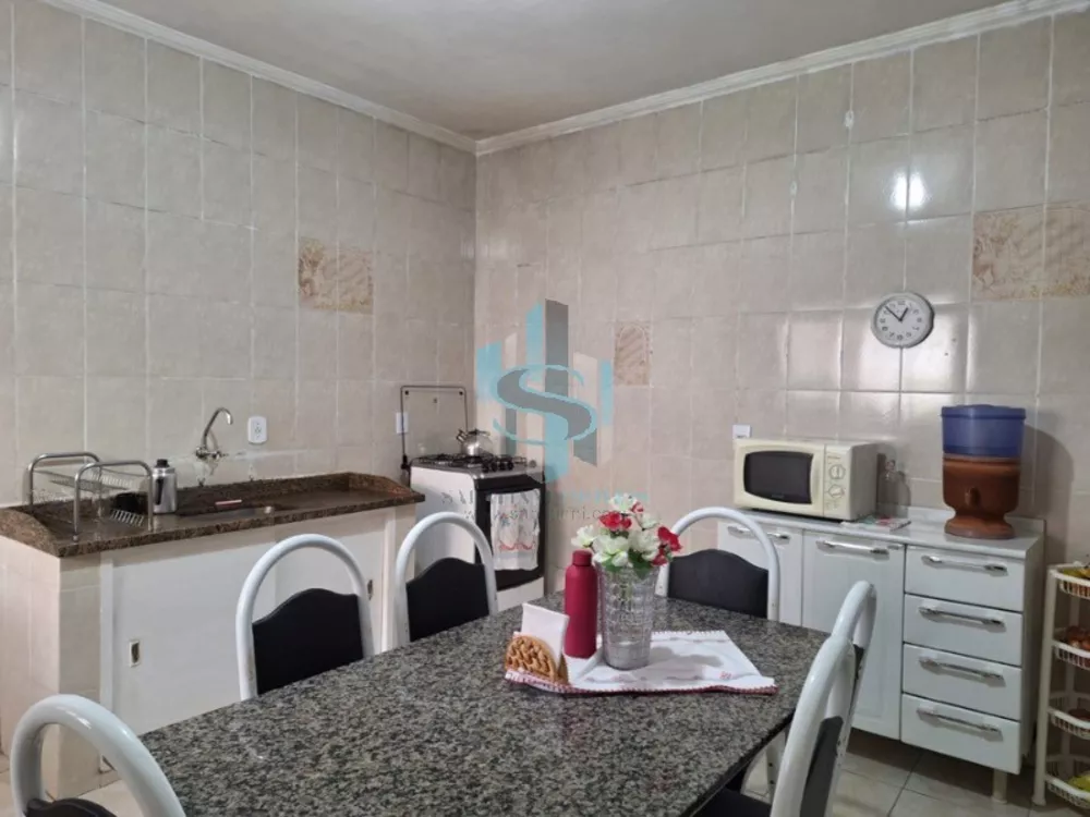 Casa à venda com 3 quartos, 150m² - Foto 3