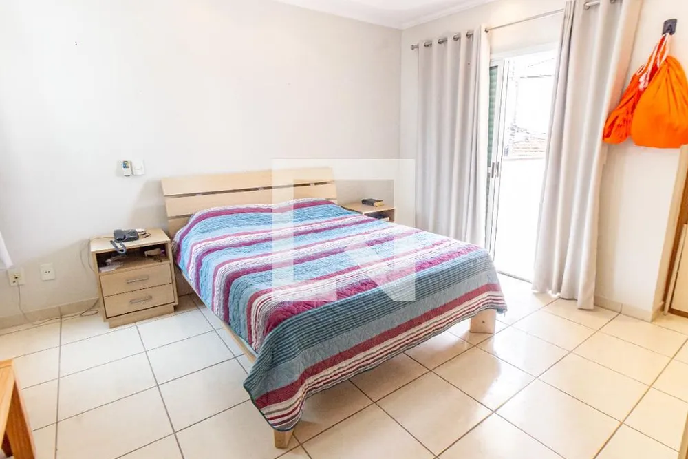 Casa, 3 quartos, 235 m² - Foto 3