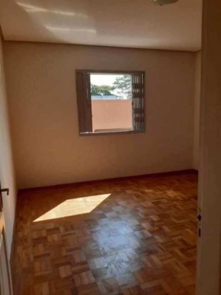 Casa à venda com 2 quartos, 105m² - Foto 4