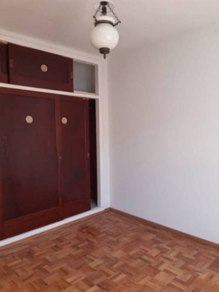 Casa à venda com 2 quartos, 105m² - Foto 2