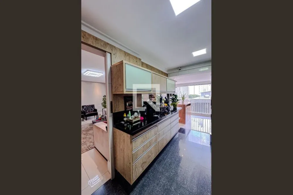 Apartamento, 3 quartos, 137 m² - Foto 2
