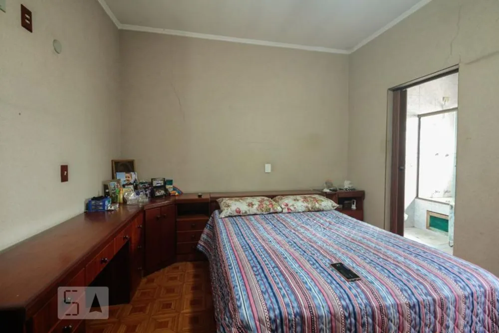 Casa, 3 quartos, 235 m² - Foto 1
