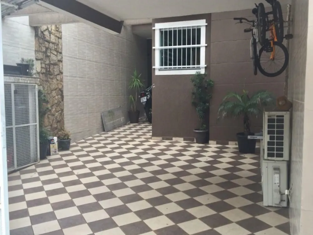 Casa, 3 quartos, 240 m² - Foto 10