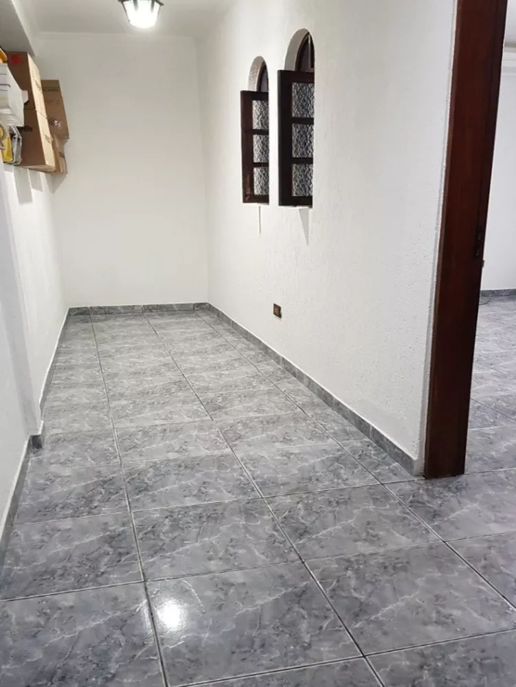 Casa à venda com 3 quartos, 324m² - Foto 4