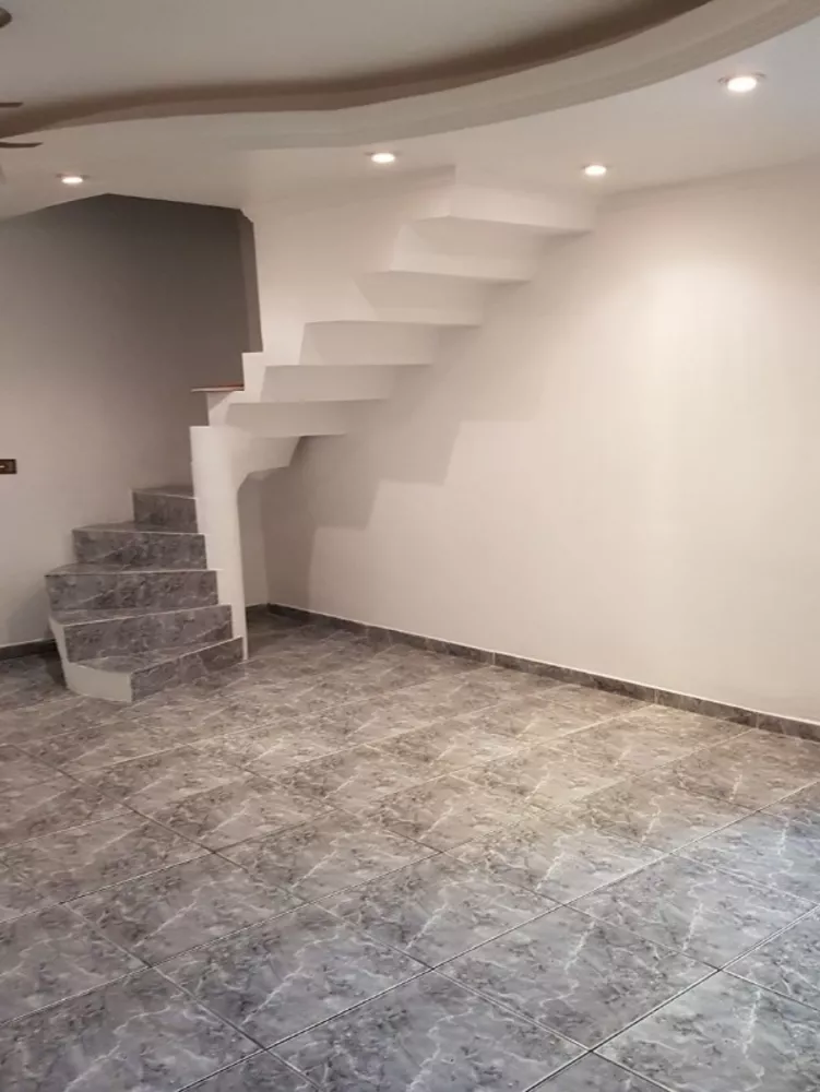 Casa à venda com 3 quartos, 324m² - Foto 3