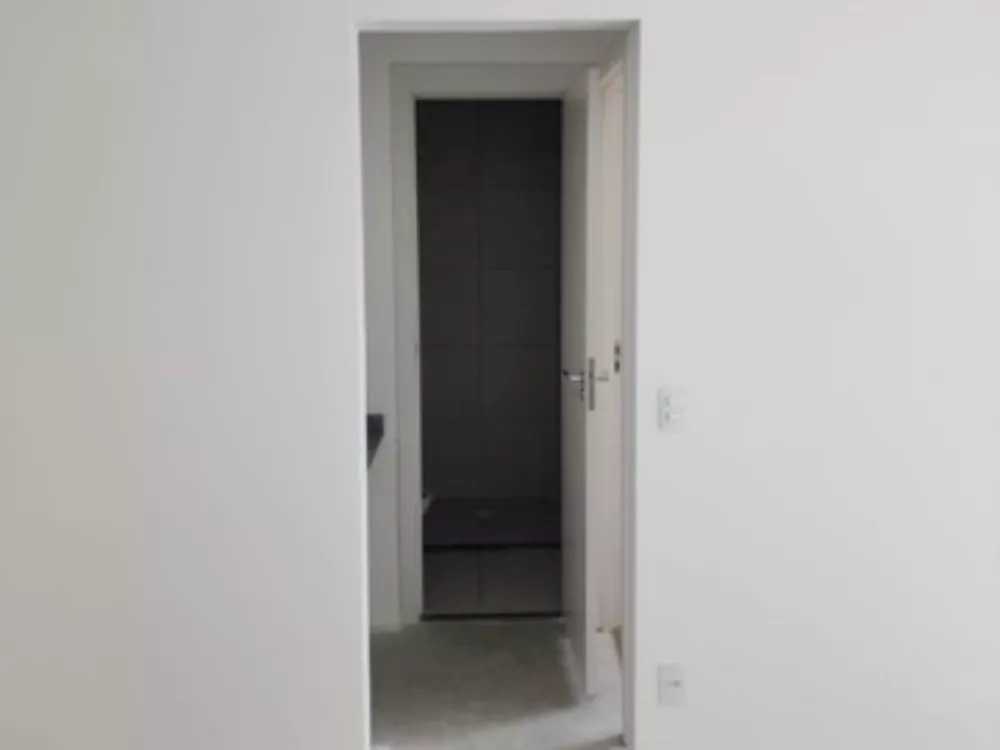 Apartamento à venda com 1 quarto, 30m² - Foto 4