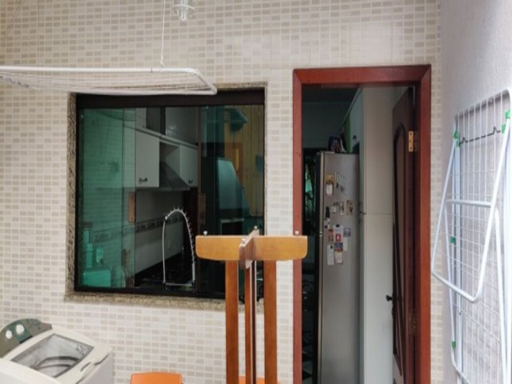 Casa à venda com 3 quartos, 145m² - Foto 4