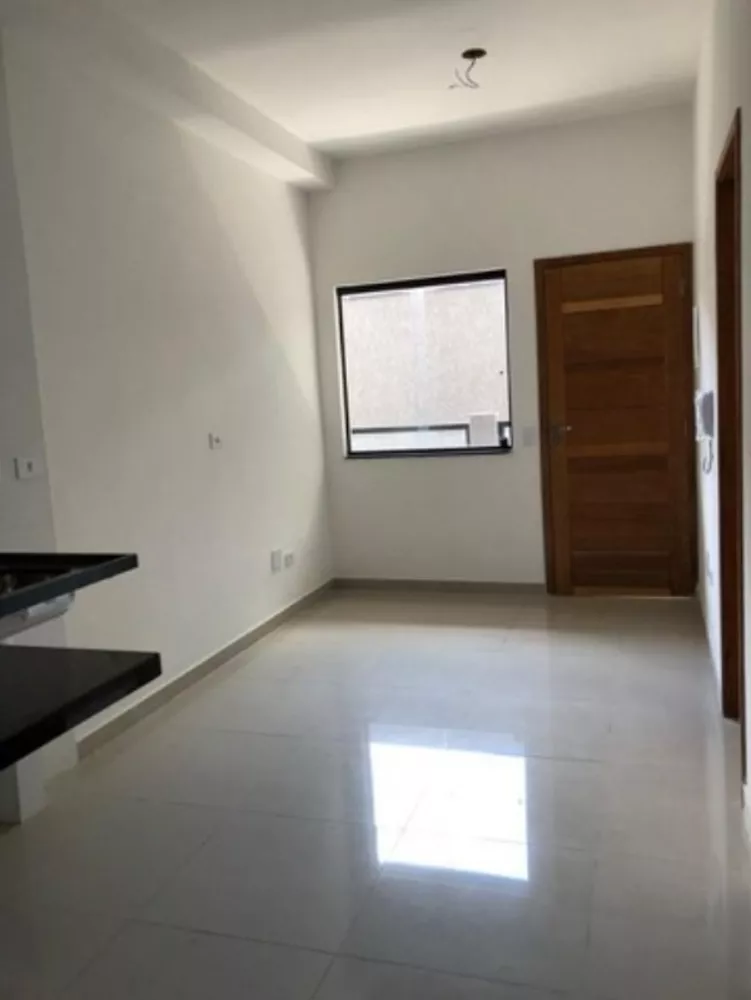 Apartamento à venda com 2 quartos, 37m² - Foto 2