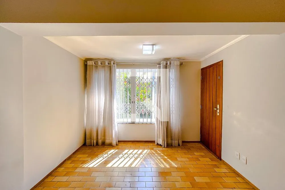 Casa, 3 quartos, 200 m² - Foto 1