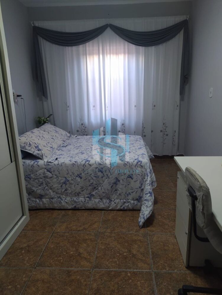 Casa à venda com 5 quartos, 250m² - Foto 5