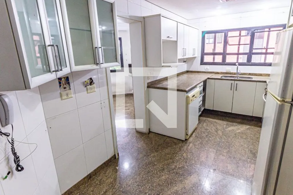 Apartamento, 4 quartos, 243 m² - Foto 11