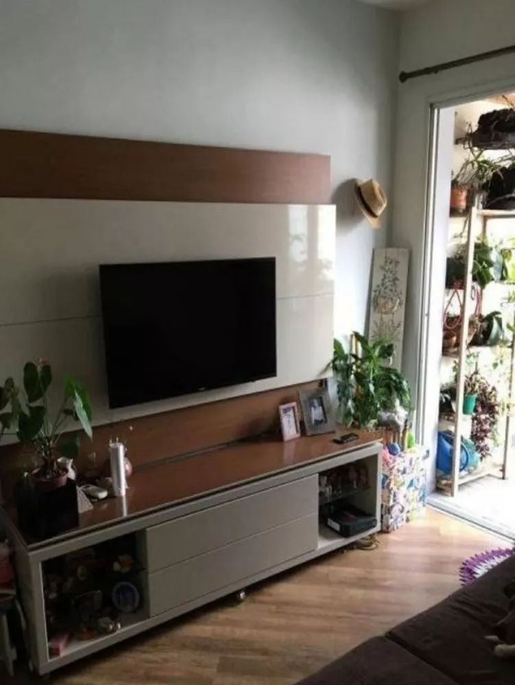 Apartamento à venda com 2 quartos, 65m² - Foto 1