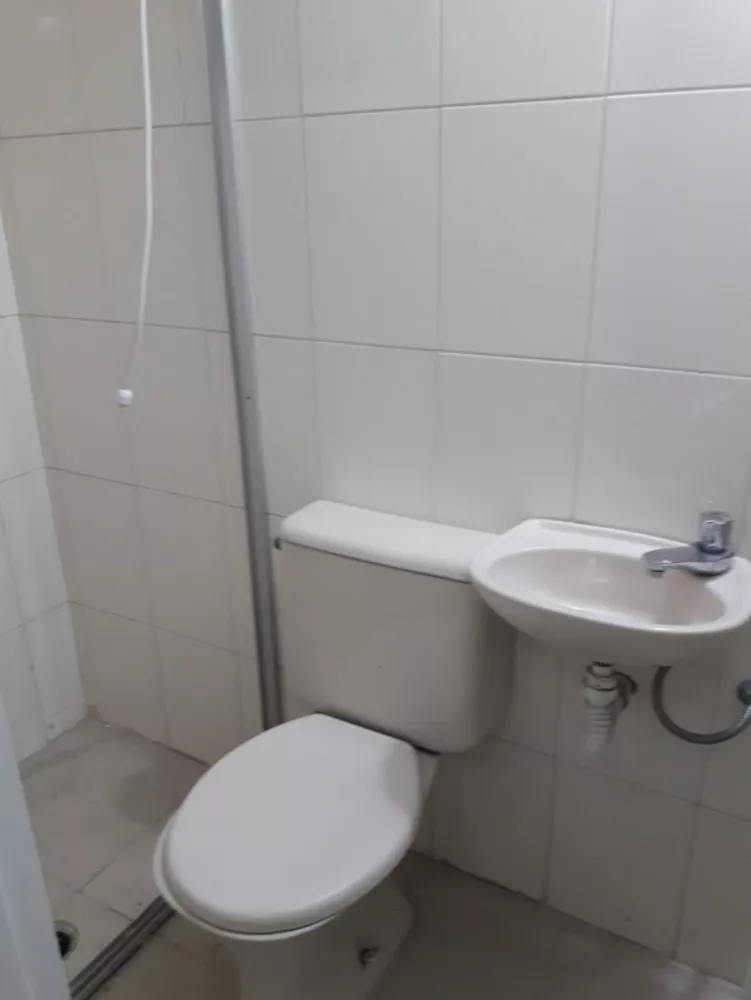 Apartamento para alugar com 3 quartos, 200m² - Foto 29