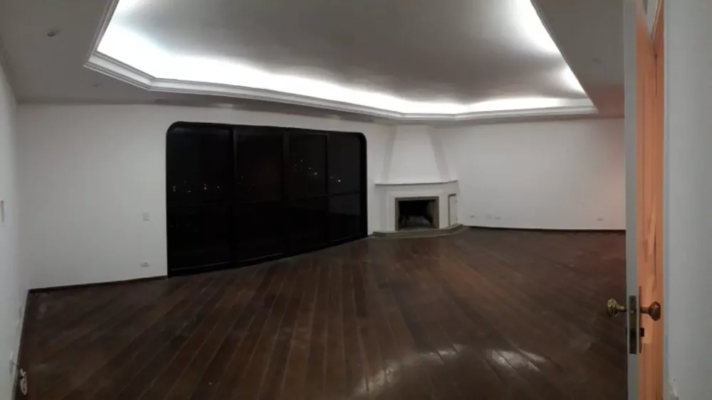 Apartamento para alugar com 3 quartos, 200m² - Foto 30