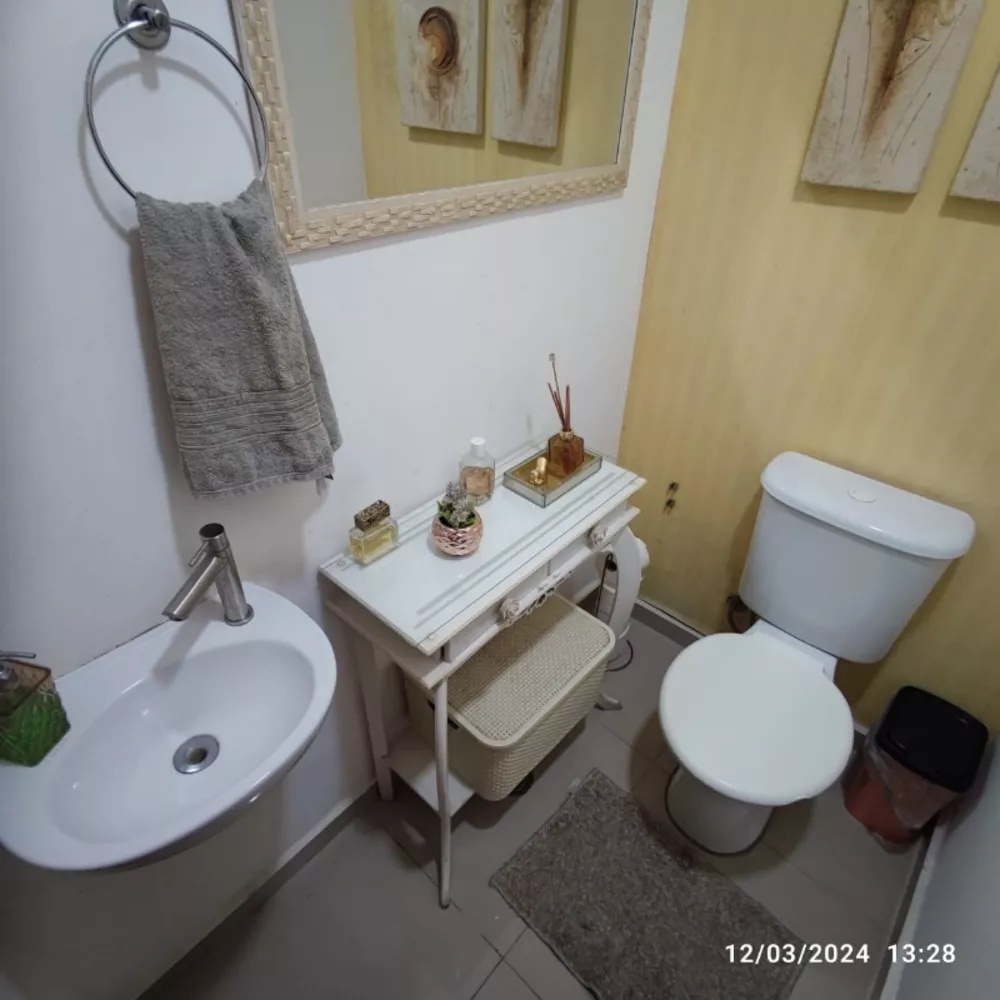 Casa à venda com 2 quartos, 71m² - Foto 11