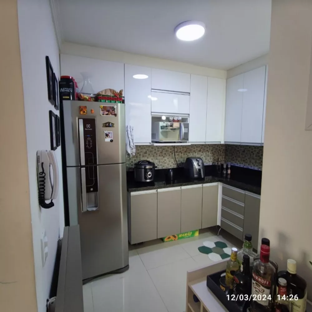 Casa à venda com 2 quartos, 71m² - Foto 5