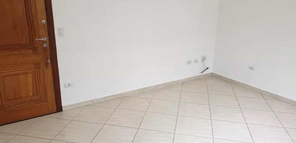 Apartamento à venda com 2 quartos, 75m² - Foto 4