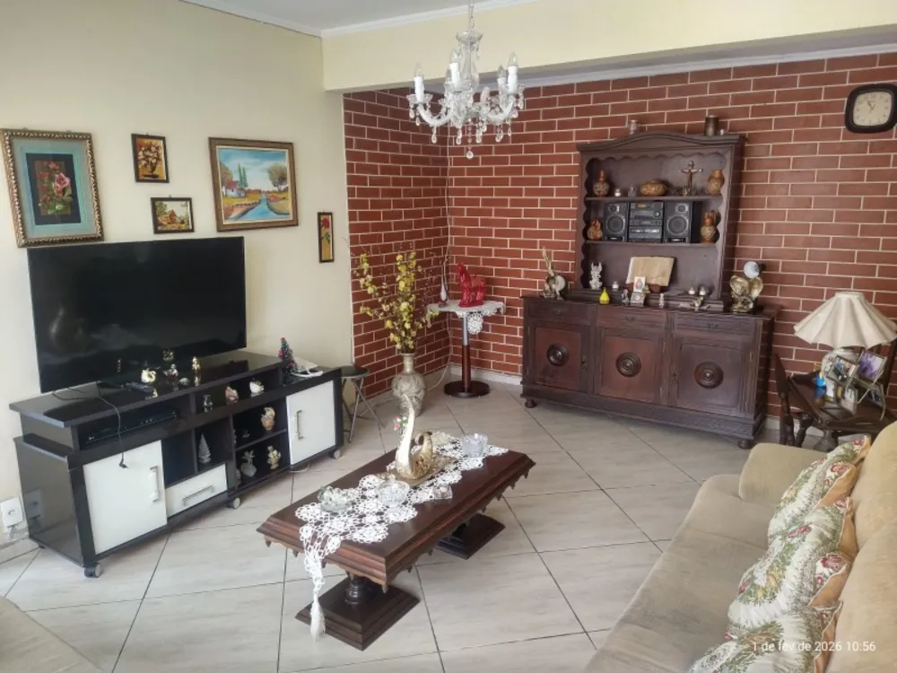 Casa, 4 quartos, 180 m² - Foto 1
