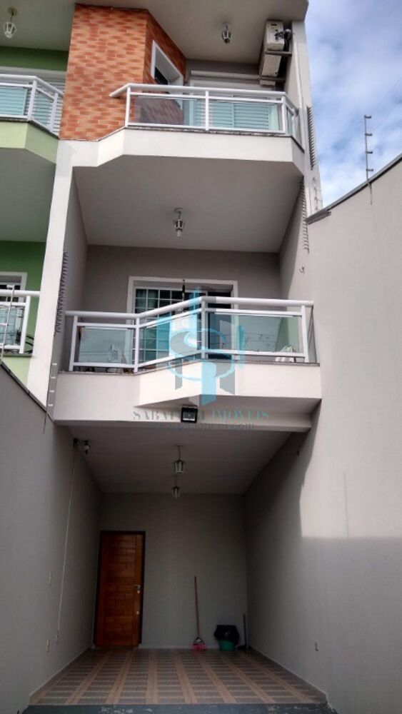 Casa, 3 quartos, 220 m² - Foto 1