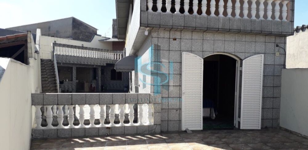Casa, 3 quartos, 248 m² - Foto 2