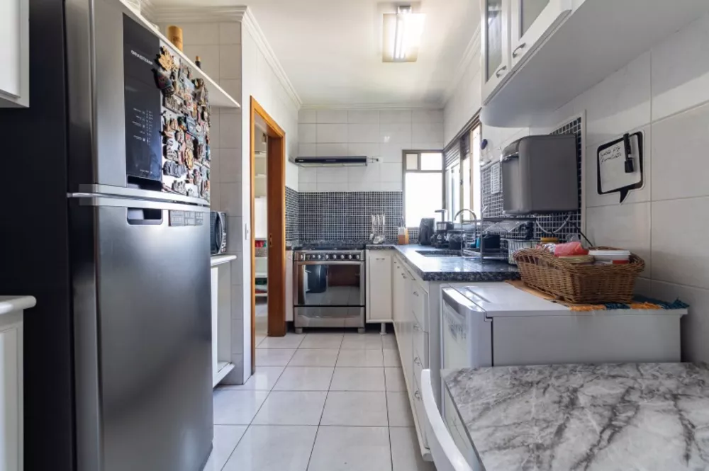 Apartamento, 3 quartos, 140 m² - Foto 2