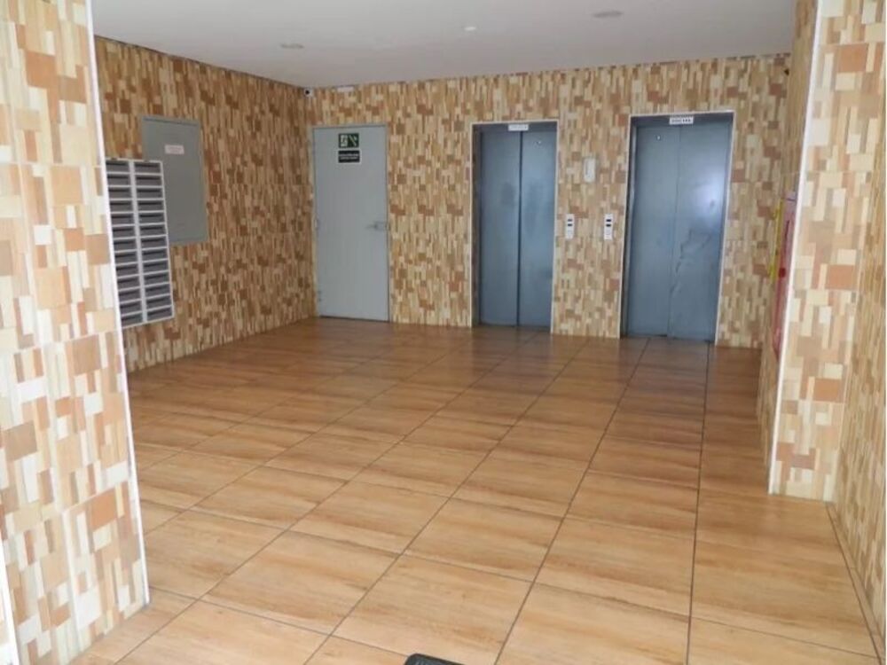 Apartamento à venda com 1 quarto, 37m² - Foto 2