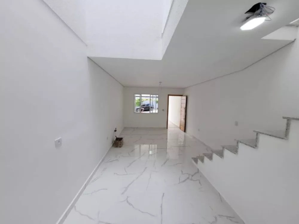 Casa à venda com 3 quartos, 140m² - Foto 3