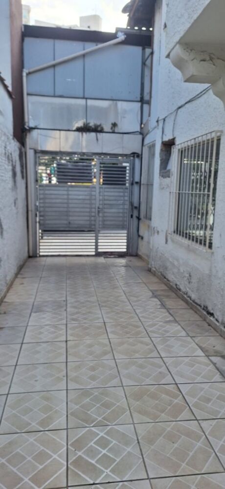 Casa à venda com 4 quartos, 260m² - Foto 2