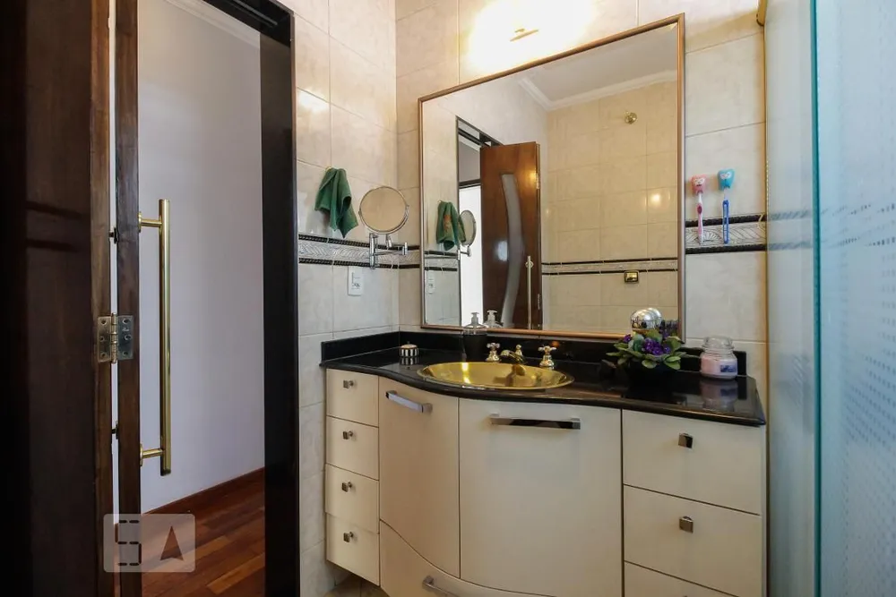 Casa, 3 quartos, 237 m² - Foto 1