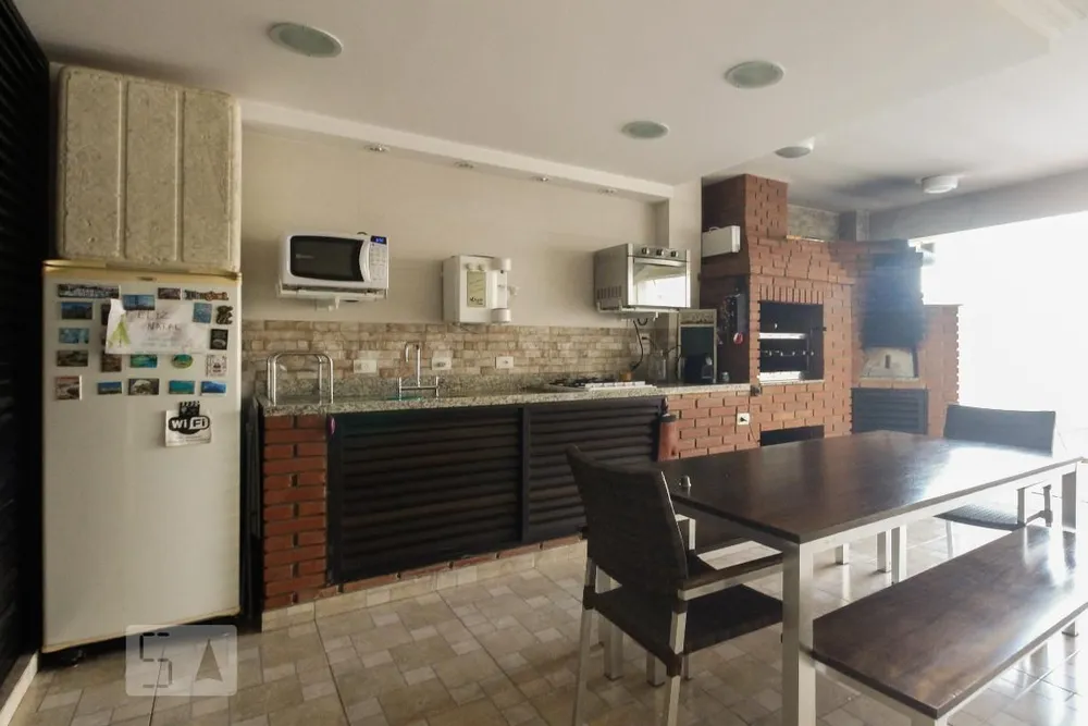 Casa, 3 quartos, 237 m² - Foto 2