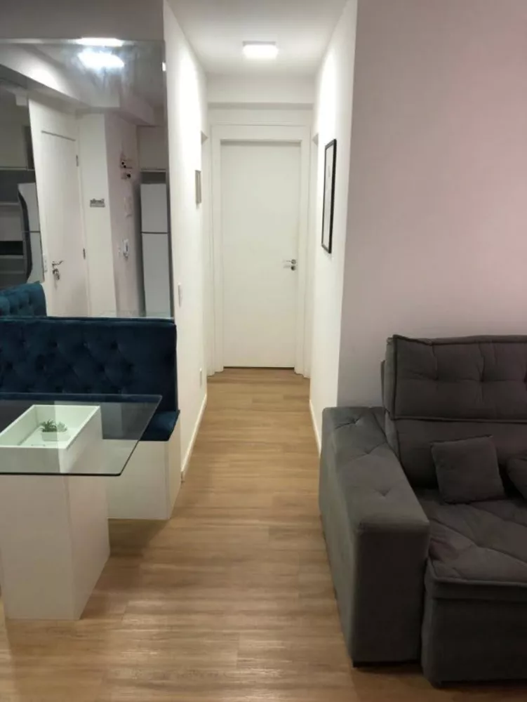 Apartamento à venda com 2 quartos, 42m² - Foto 2