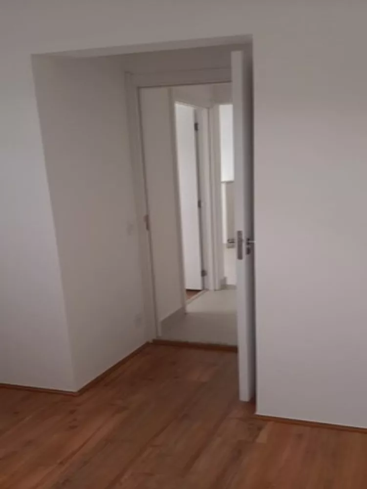 Apartamento à venda com 2 quartos, 44m² - Foto 2