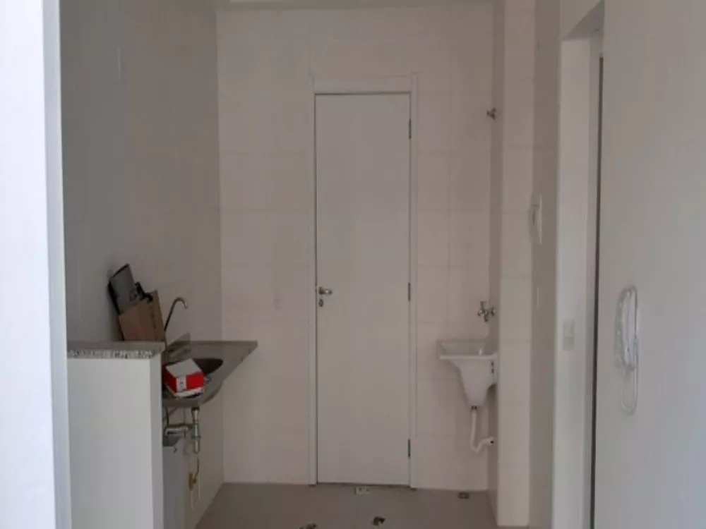 Apartamento à venda com 2 quartos, 44m² - Foto 3