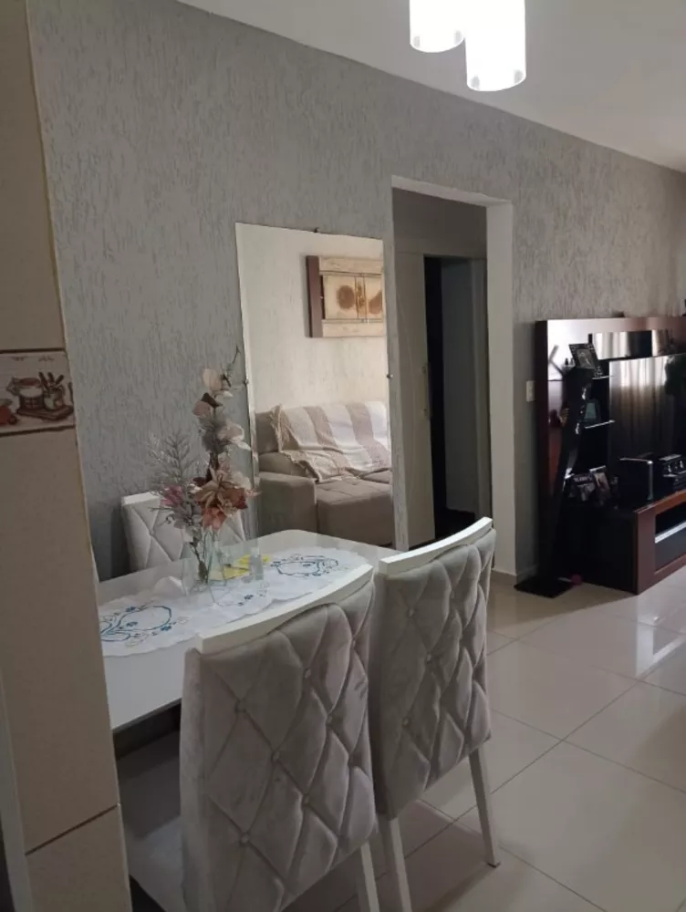 Apartamento à venda com 2 quartos, 47m² - Foto 2