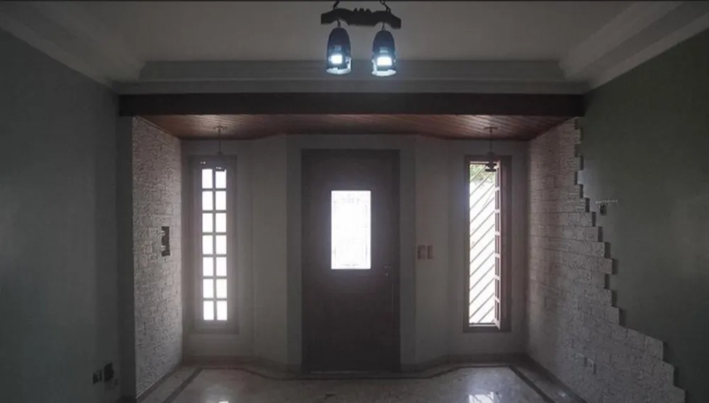 Casa, 3 quartos, 200 m² - Foto 1