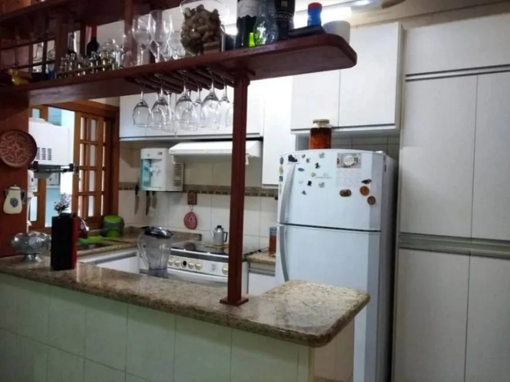 Casa, 6 quartos, 220 m² - Foto 4